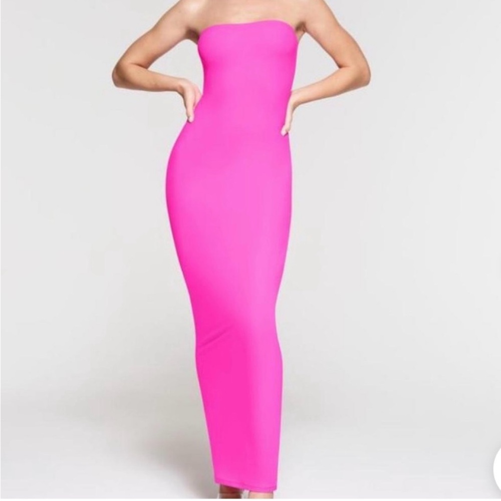 NWT skims fits everybody tube dress neon orchard size small